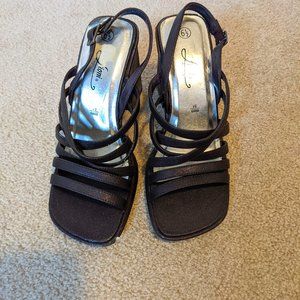 Vintage 90's Square heel pumps, size 6.5